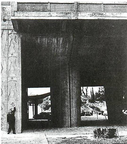 Poorly developed levels of scale in Le Corbusier's Marseilles block of apartments